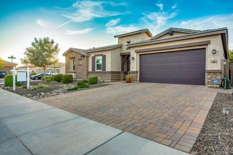 852 E Parkview Dr, Gilbert, AZ 85295 photo 2