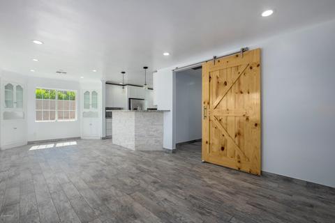 2521 E Cheery Lynn Rd, Phoenix, AZ 85016 photo 3
