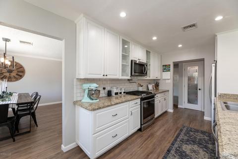 3426 E Mercer Ln, Phoenix, AZ 85028 photo 10