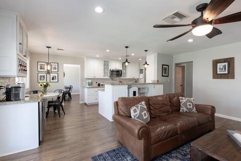 3426 E Mercer Ln, Phoenix, AZ 85028 photo 4