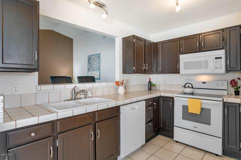 3017 E Siesta Ln, Phoenix, AZ 85050 photo 9