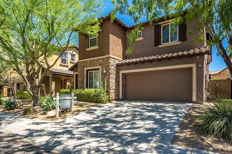 3936 E Half Hitch Pl, Phoenix, AZ 85050 photo 2
