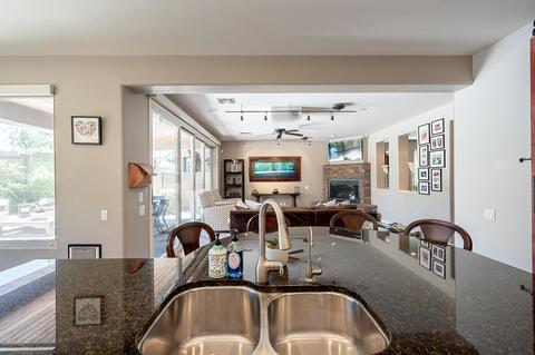 3936 E Half Hitch Pl, Phoenix, AZ 85050 photo 12