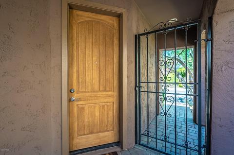 3936 E Half Hitch Pl, Phoenix, AZ 85050 photo 5