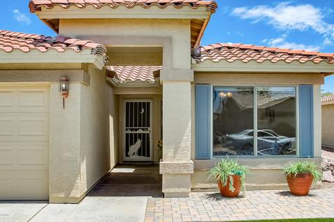 4556 E Sycamore Ct, Gilbert, AZ 85298 photo 2