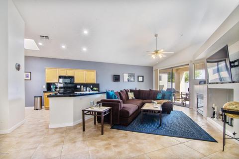 3238 E Maldonado Dr, Phoenix, AZ 85042 photo 1