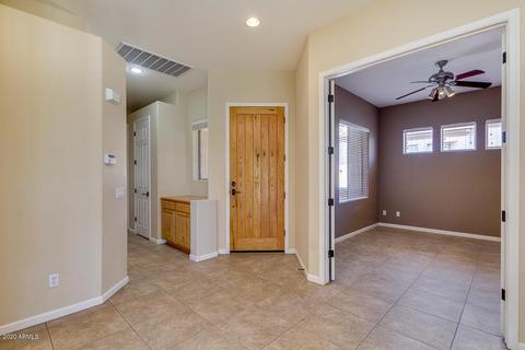 6853 S Pinehurst Dr, Gilbert, AZ 85298 photo 9