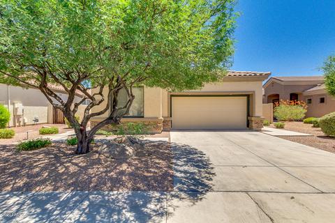 6853 S Pinehurst Dr, Gilbert, AZ 85298 photo 1