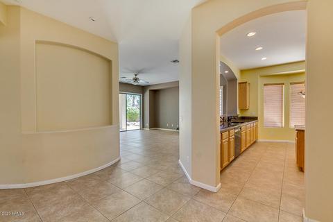 6853 S Pinehurst Dr, Gilbert, AZ 85298 photo 11