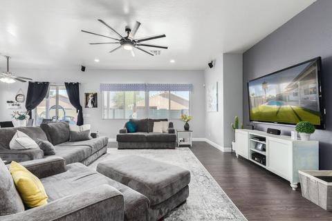 2945 E Harwell Rd, Gilbert, AZ 85234 photo 6