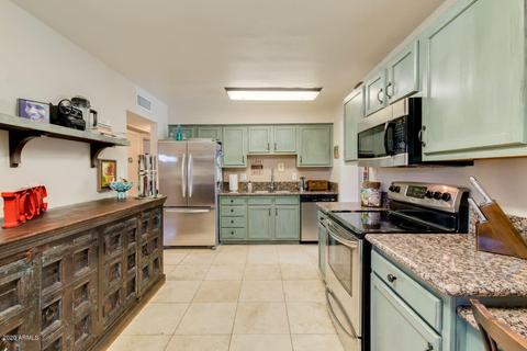 807 E Mclellan Blvd, Phoenix, AZ 85014 photo 2