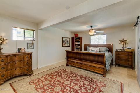 807 E Mclellan Blvd, Phoenix, AZ 85014 photo 4