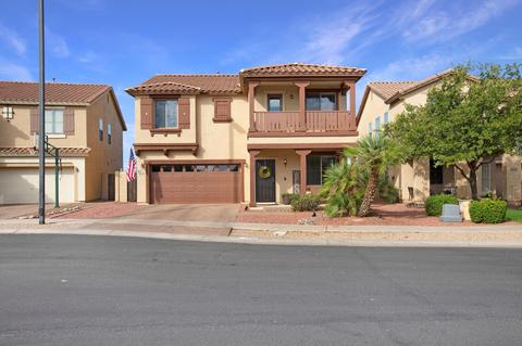 2060 S Falcon Dr, Gilbert, AZ 85295 photo 2