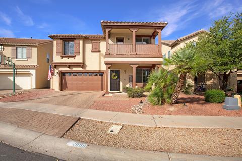 2060 S Falcon Dr, Gilbert, AZ 85295 photo 1