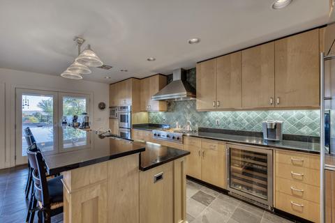 4718 E Rockridge Rd, Phoenix, AZ 85018 photo 6