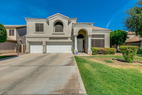 621 N Hawk Cir, Gilbert, AZ 85234 photo 1
