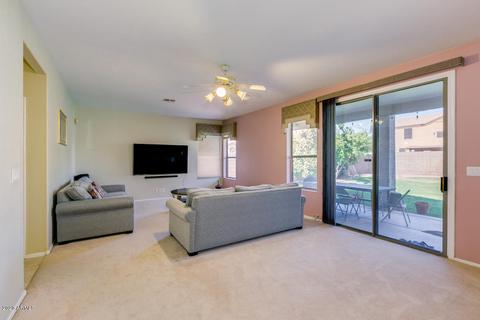 621 N Hawk Cir, Gilbert, AZ 85234 photo 16