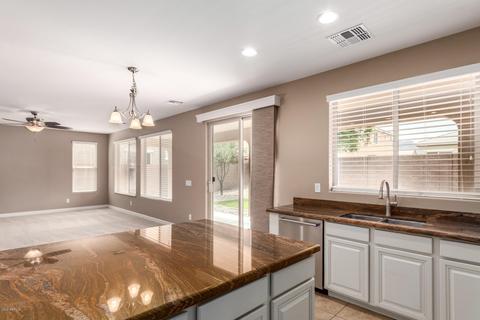 2185 E Indian Wells Dr, Gilbert, AZ 85298 photo 10