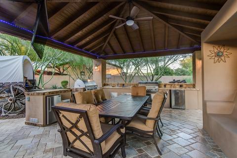 1423 E Breezy Ct, Phoenix, AZ 85086 photo 9