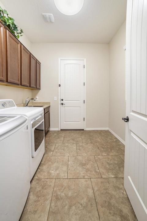 2539 E Tiffany Way, Gilbert, AZ 85298 photo 12