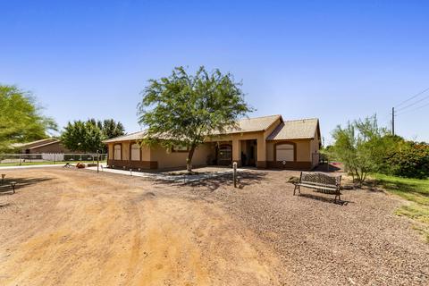 2423 E Magnolia Dr, Gilbert, AZ 85298 photo 2