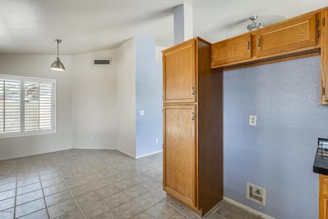1702 E Greenway Cir, Phoenix, AZ 85042 photo 17