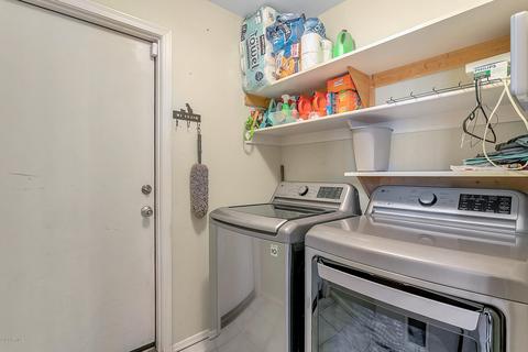 3232 E Tonto Ln, Phoenix, AZ 85050 photo 16