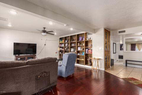 556 E Franklin Ave, Mesa, AZ 85204 photo 5