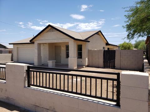 2841 E Chipman Rd, Phoenix, AZ 85040 photo 1