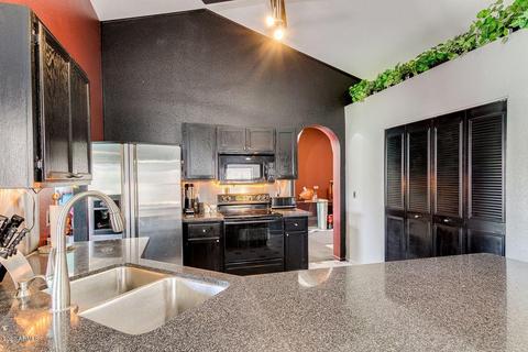 9855 S 45th Pl, Phoenix, AZ 85044 photo 3