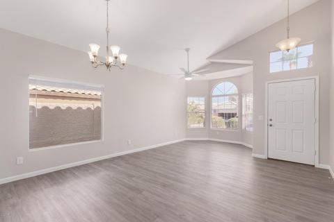 4228 E South Fork Dr, Phoenix, AZ 85044 photo 4