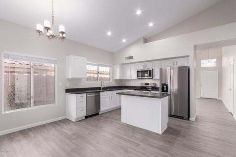 4228 E South Fork Dr, Phoenix, AZ 85044 photo 11
