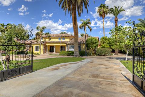 45 Biltmore Estates Dr, Phoenix, AZ 85016 photo 4