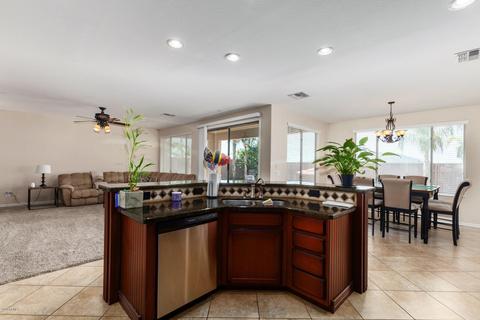 2721 E Blue Spruce Ln, Gilbert, AZ 85298 photo 15