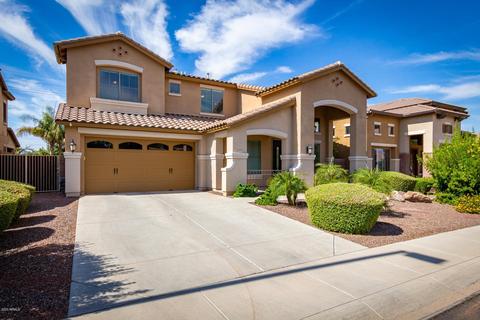 2721 E Blue Spruce Ln, Gilbert, AZ 85298 photo 1