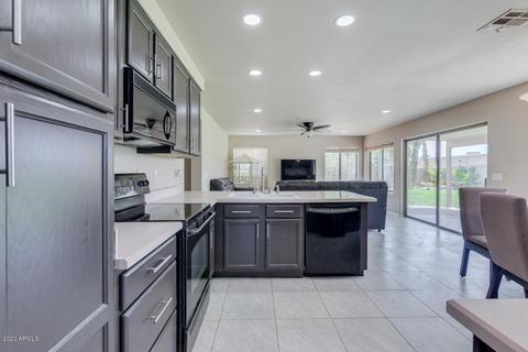 4667 E Lavender Ln, Phoenix, AZ 85044 photo 7