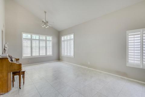 4667 E Lavender Ln, Phoenix, AZ 85044 photo 5