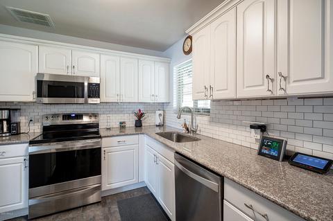 834 E Mountain View Rd, Phoenix, AZ 85020 photo 3