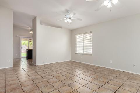1726 E Amber Ln, Gilbert, AZ 85296 photo 3