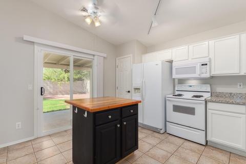 1726 E Amber Ln, Gilbert, AZ 85296 photo 7