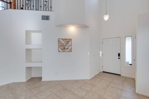 1336 E Julian Dr, Gilbert, AZ 85295 photo 4