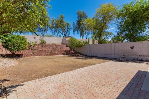 1352 E Sheena Dr, Phoenix, AZ 85022 photo 4