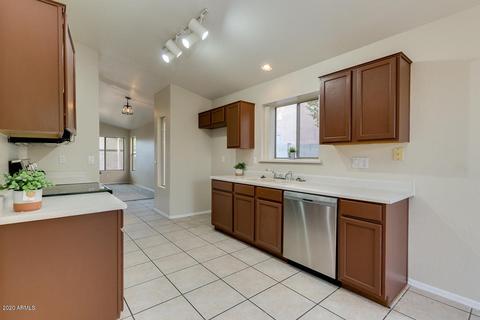 2262 E Arabian Dr, Gilbert, AZ 85296 photo 12