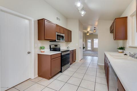 2262 E Arabian Dr, Gilbert, AZ 85296 photo 9