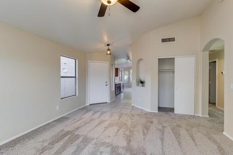 2262 E Arabian Dr, Gilbert, AZ 85296 photo 4