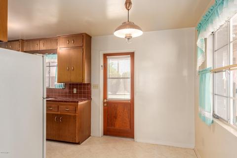 2820 W Ocotillo Rd, Phoenix, AZ 85017 photo 9