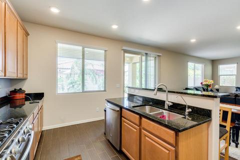 2968 E Saltsage Dr, Phoenix, AZ 85048 photo 9