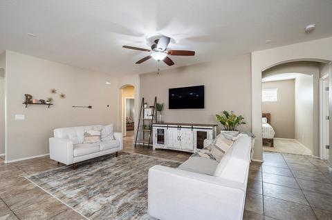 3011 E Ridgewood Ln, Gilbert, AZ 85298 photo 9