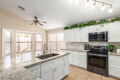 2510 E Granite View Dr, Phoenix, AZ 85048 photo 9