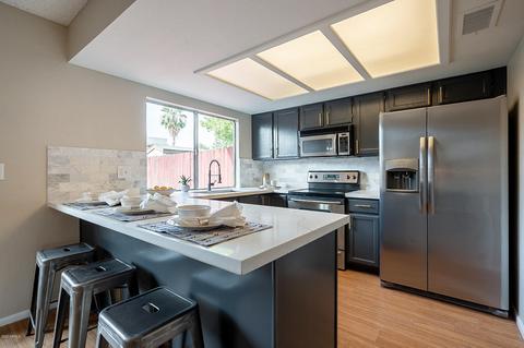 907 E Bendix Dr, Tempe, AZ 85283 photo 14